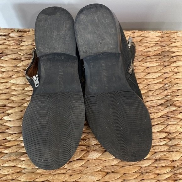 Kenneth Cole Gentle Souls Bailey Black Leather Cut Out Bootie Grunge Streetwear - Picture 4 of 14